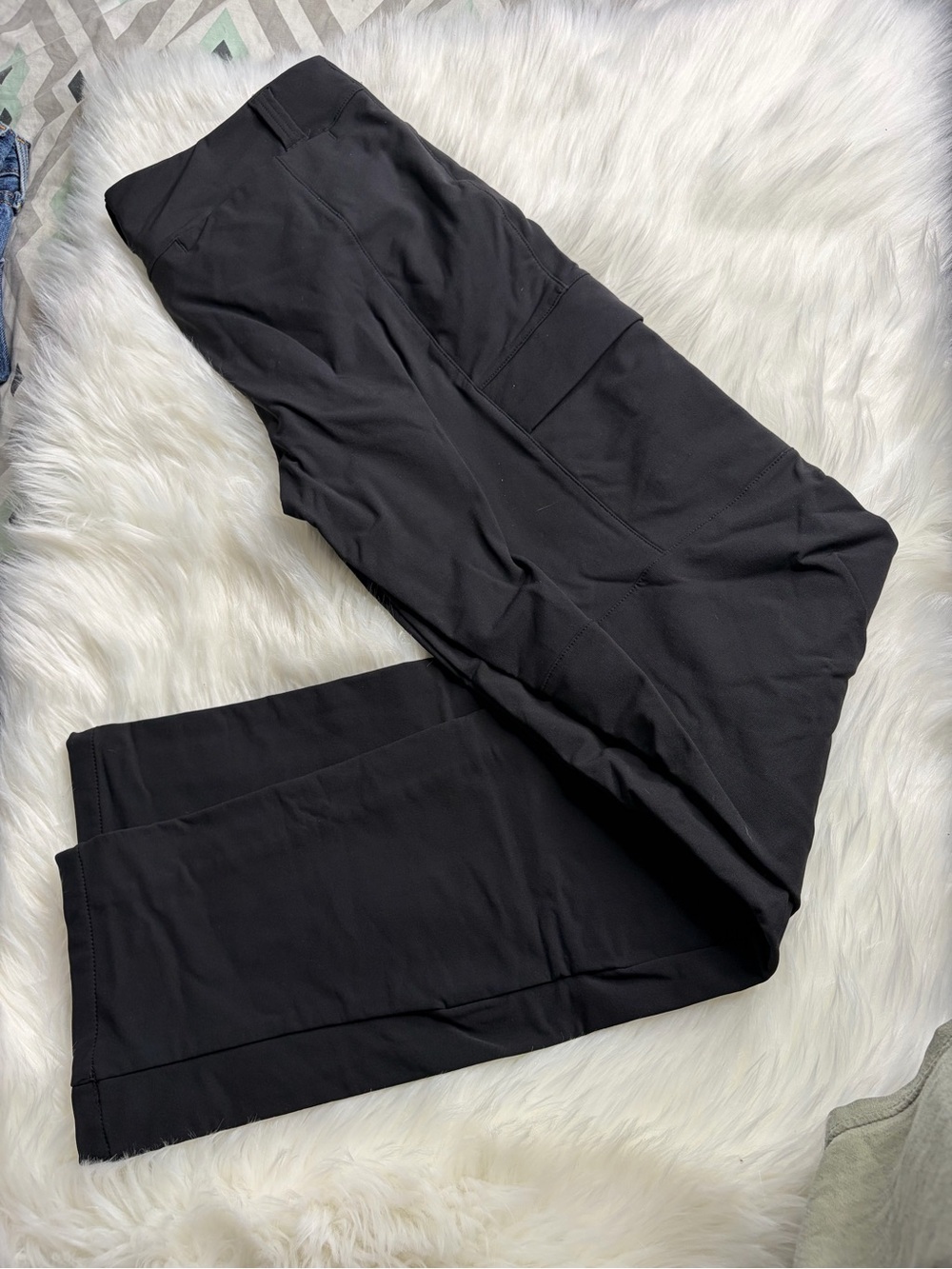 Betabrand Black Cargo Style Stretchy Pants Size 8 Long